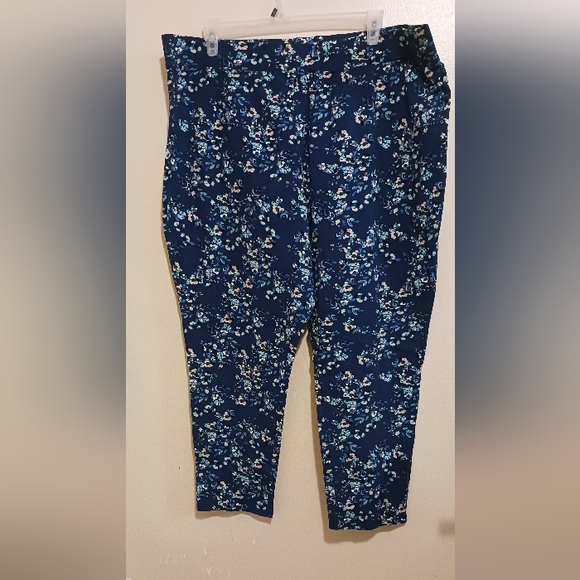 𝅺CHELSEA studio blue floral leggings 3x A-14 - Picture 4 of 7